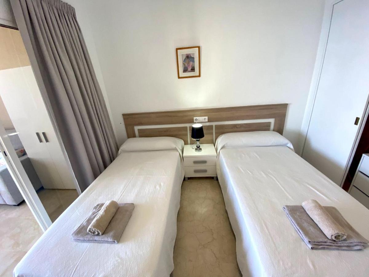 Apartamento Torre Levante, Primera Linea De Playa بينايدورم المظهر الخارجي الصورة