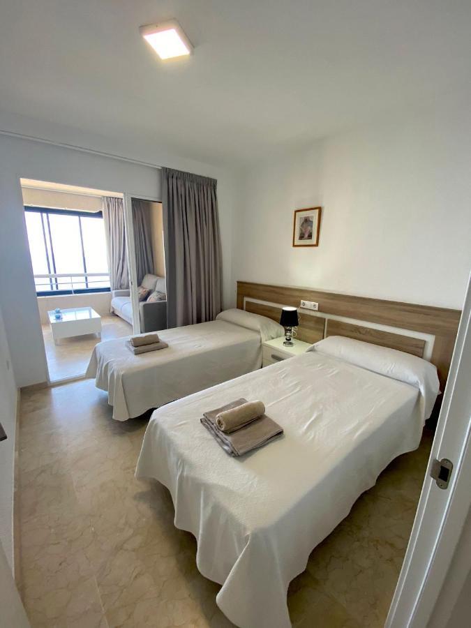 Apartamento Torre Levante, Primera Linea De Playa بينايدورم المظهر الخارجي الصورة
